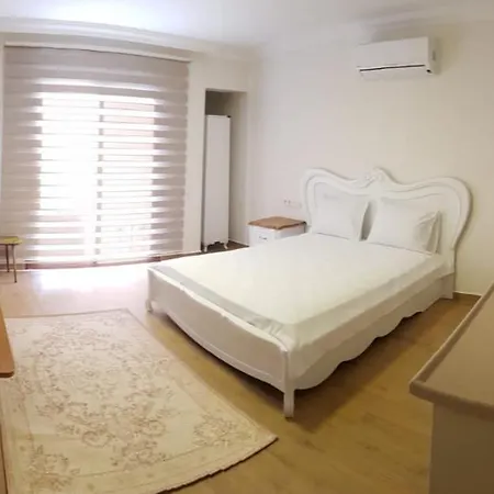 דירה Senguel Hanim Tatil Evi דטקה
